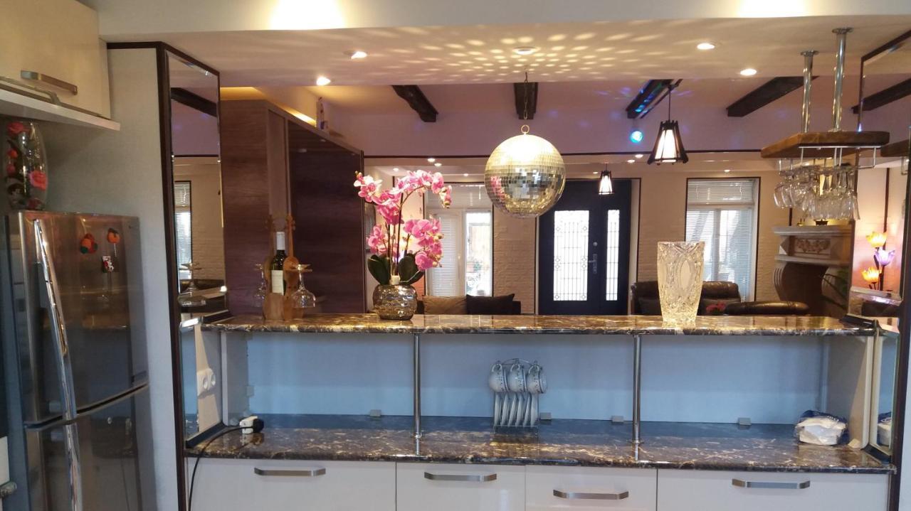 Apartment B O R A Tskaltubo ภายนอก รูปภาพ